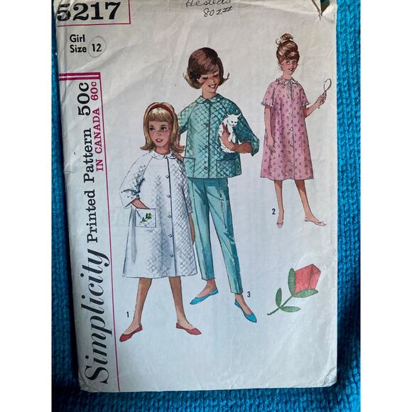 Simplicity 5217 pattern kids pajamas and robe size 12 - Picture 1 of 5